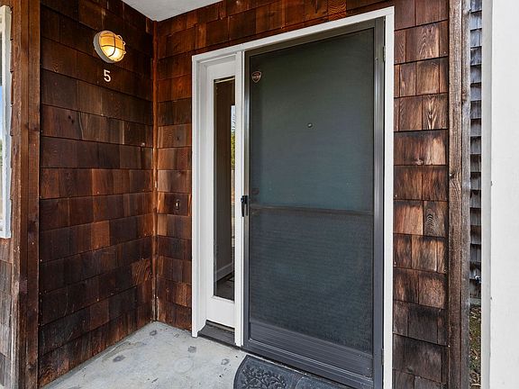 3rd image of 1220 Hayes St #5