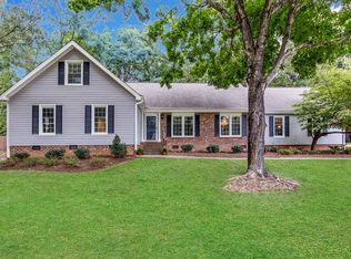 225 Bubbling Well Rd, Matthews, NC 28105