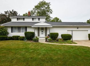 6746 Anthony Ln, Parma Heights, OH 44130