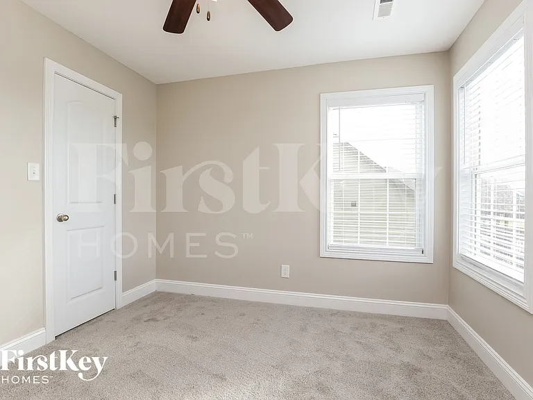 2392 Andersonville Dr — Photo 10