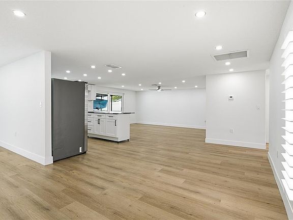 4th image of 9911 ISLAND HARBOR DRIVE