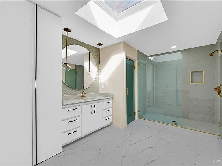 1406 S 7th Ave — Photo 17