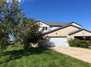 816 E Holum St, Deforest, WI 53532