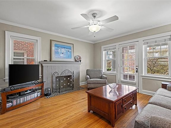 4th image of 4311 McGee St APT 1S