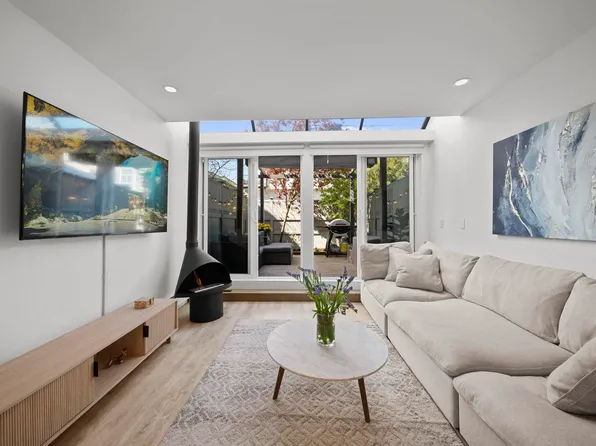 2125 York Ave #109, Vancouver, BC V6K 1C4