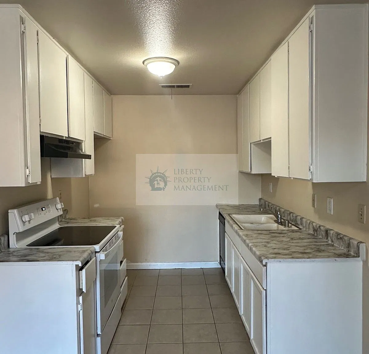 2 bed, 880 sqft, $1,575 — Photo 4