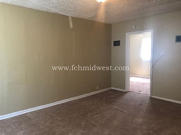 5th image of 117 E Palmer St APT B