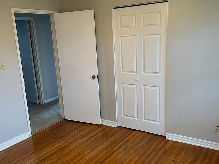 113 N Hughes St — Photo 7
