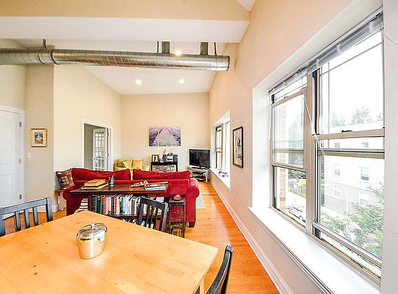 5th image of 1217 W Sunnyside Ave APT 3