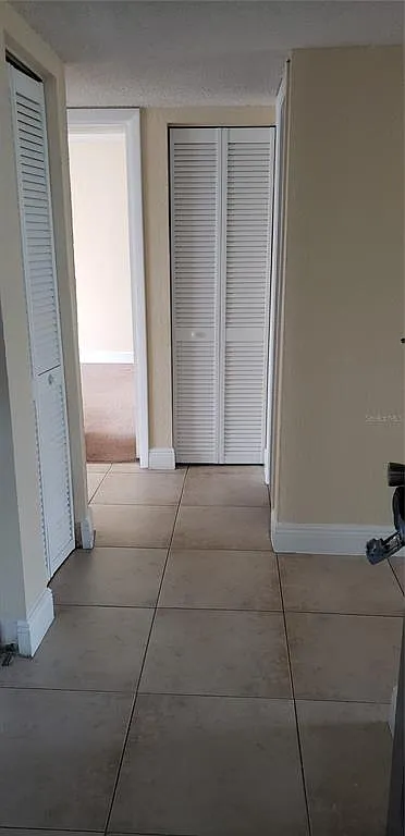 2 bed, 2.0 bath, 976 sqft, $1,400 — Photo 2