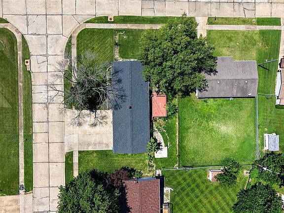 5th image of 1496 El Camino Dr