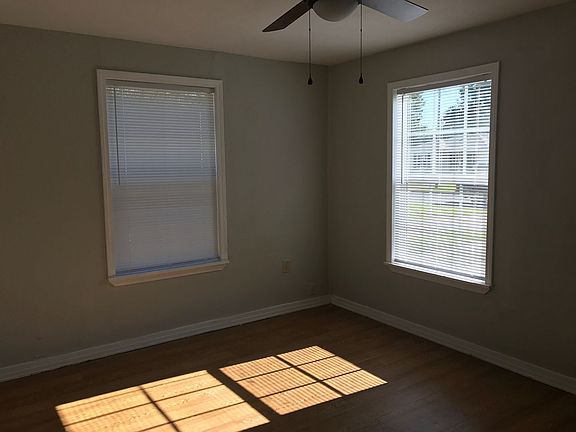 4th image of 1225 Dudley Ln