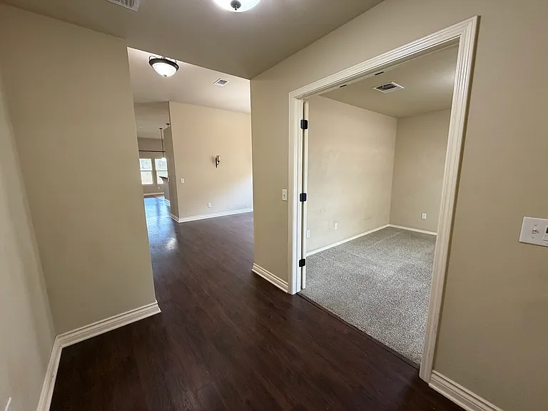 3420 Bear Mountain Dr — Photo 4