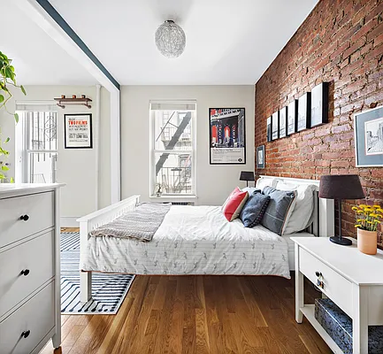 Sold by Compass | media 4