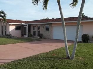 520 Mohawk Pkwy, Cape Coral, FL 33914
