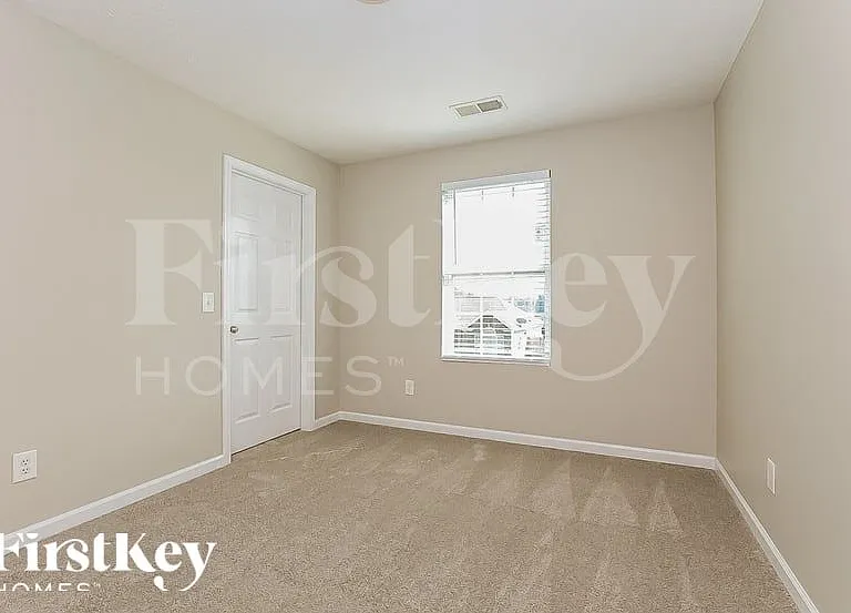 115 Pierre Pl — Photo 13
