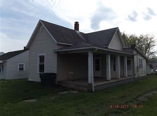 3207 S Pershing Dr, Muncie, IN 47302