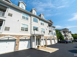 2 Crystal Ct #903, Little Falls, NJ 07424