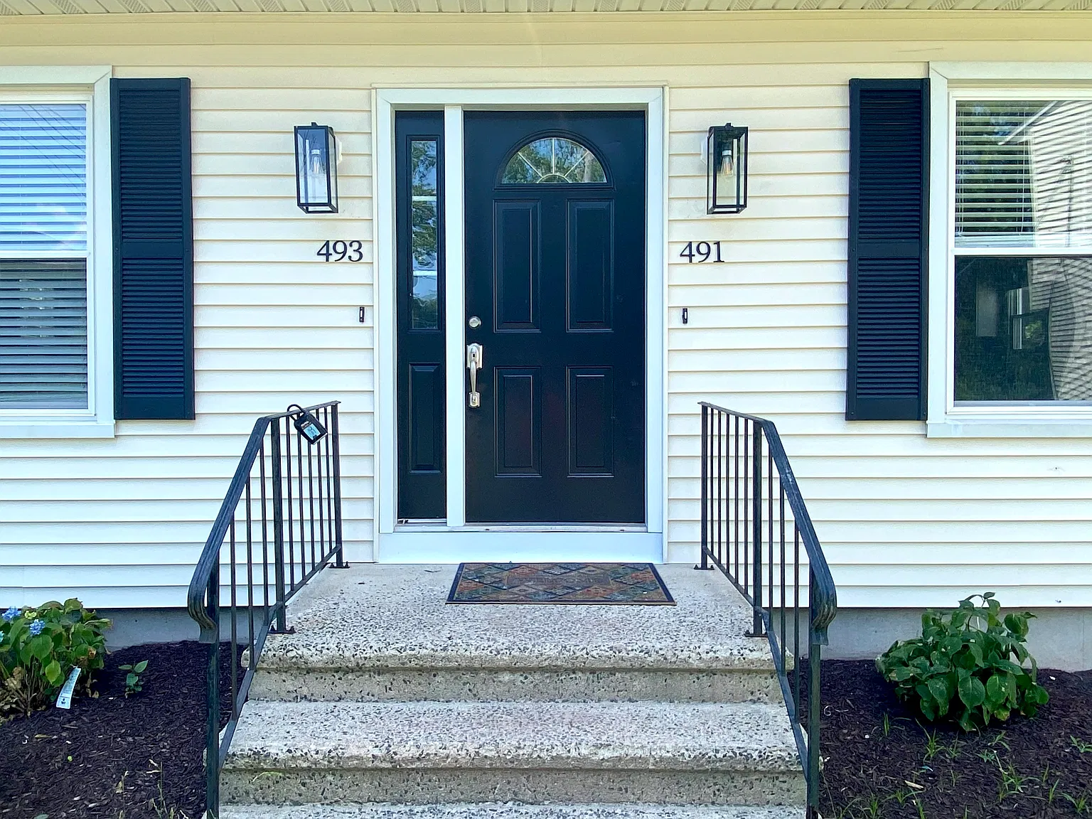 3 bed, 1.5 bath, 1720 sqft, $2,700 — Photo 3