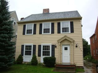 17620 Winslow Rd, Shaker Heights, OH 44120
