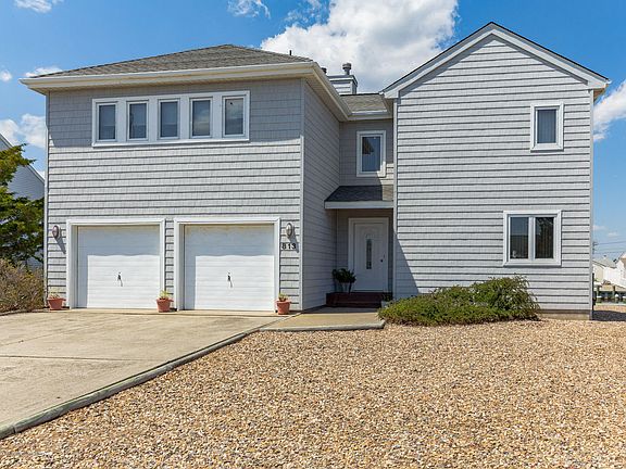 2nd image of 813 Bowline Dr