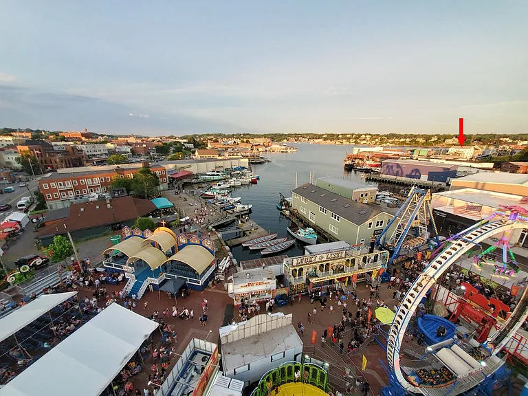55 Fort Sq — Photo 2