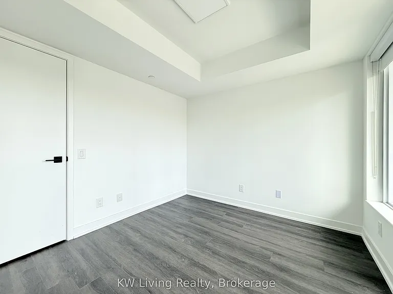 609 Sherbourne St #307 — Photo 11