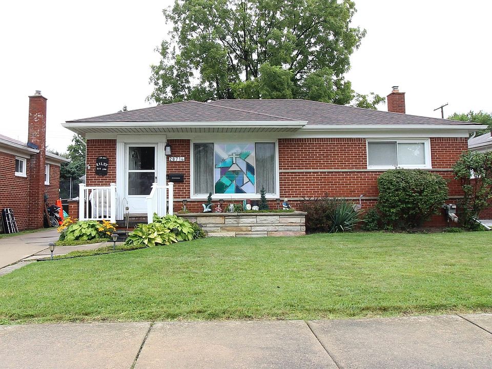 1st image of 28714 Dartmouth St