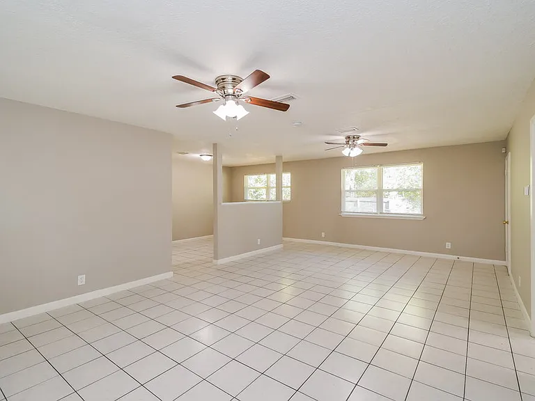 4307 Lane Ave S — Photo 4