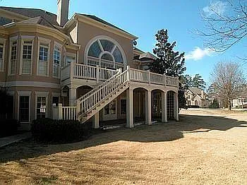 2747 Lockerly Ln — Photo 24
