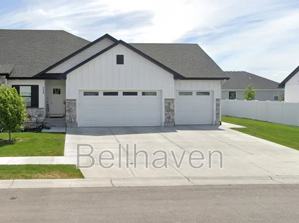 732 Silvermaple Dr, Ammon, ID 83401