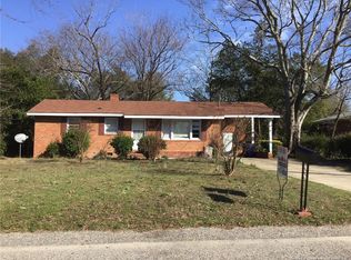 1725 Sandra Dr, Fayetteville, NC 28304