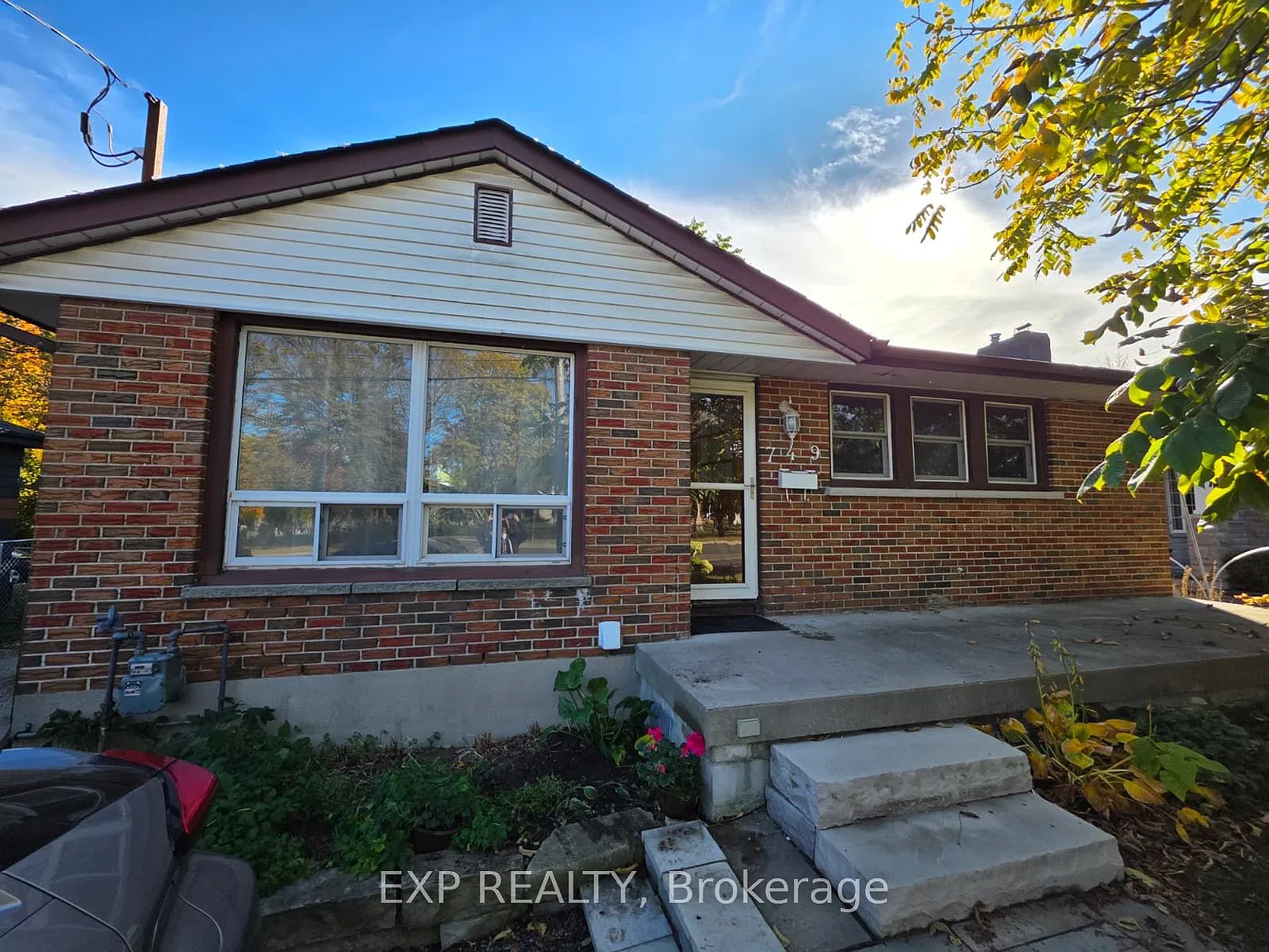 2 bed, $2,095 — Photo 1