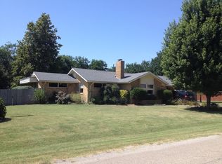 411 E Cherokee St, Garber, OK 73738