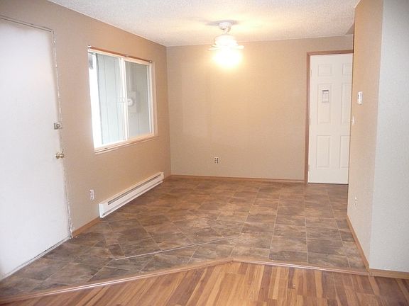 5th image of 110 W Eagle St
