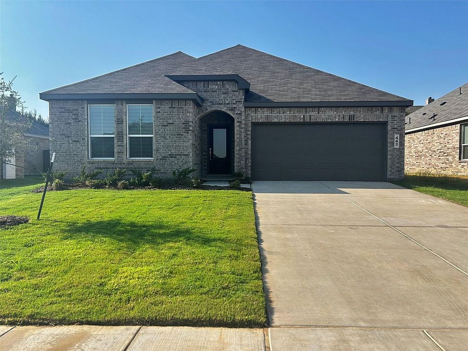 1st image of 443 Ridge Dr