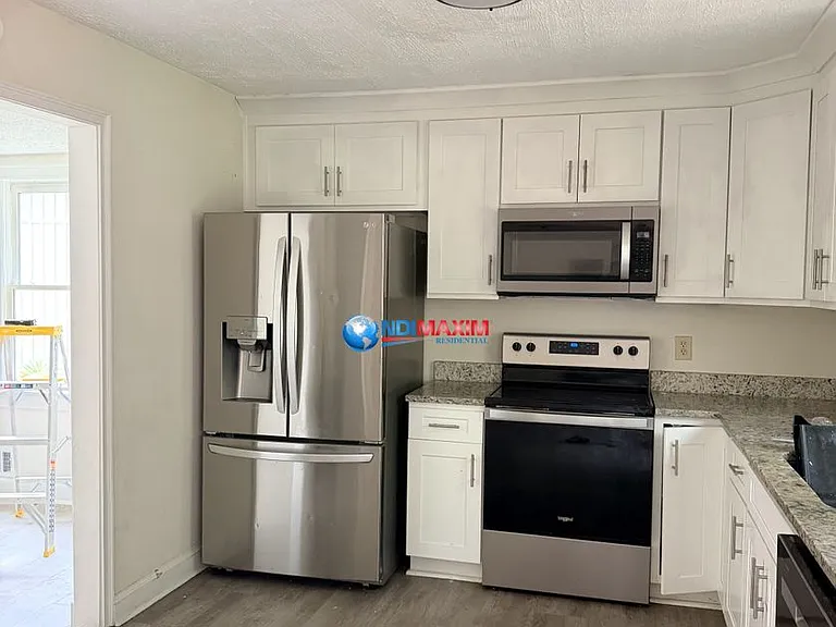 4520 Riverwood Cir — Photo 7