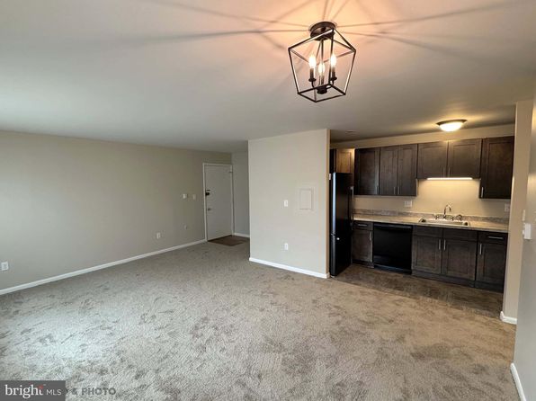 5641 Lancaster St APT 6