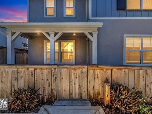 5th image of 194 Earthwood Ln