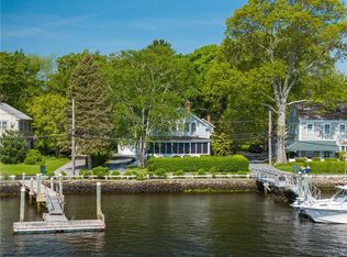 167 Mathewson Rd, Barrington, RI 02806