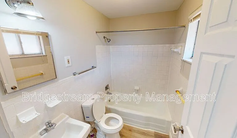 2912 Hazel Ave #B — Photo 6
