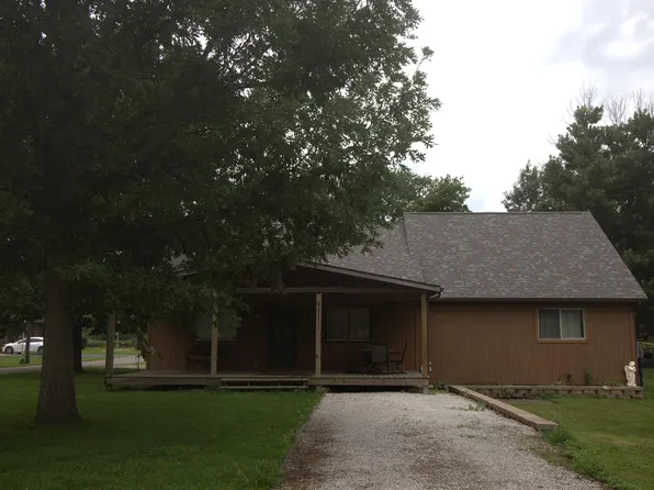 211 S Eugene Ave, Cayuga, IN 47928