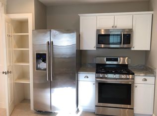 34 N Main St #2, Ipswich, MA 01938