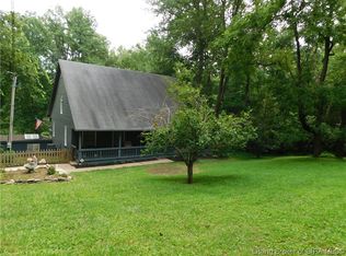 8070 S Old Palmyra Rd, Pekin, IN 47165