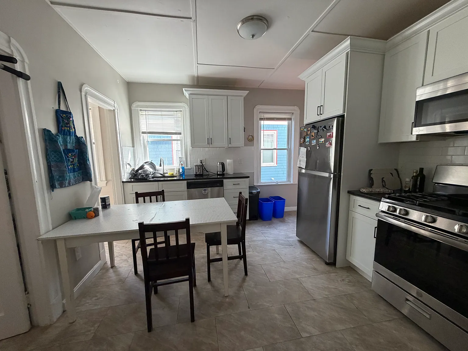 3 bed, 1200 sqft, $4,000 — Photo 4