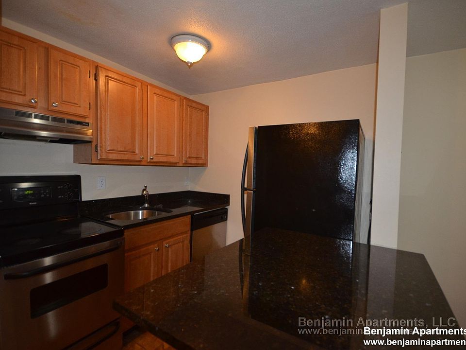 2nd image of 381 Dorchester St #7IG