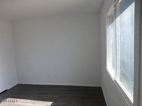 3rd image of 8703 W SAHUARO Drive