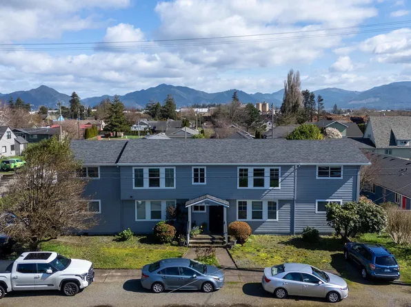 903 Madrona Ave, Tillamook, OR 97141