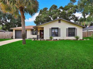 220 Hawthorne Rd, Saint Augustine, FL 32086