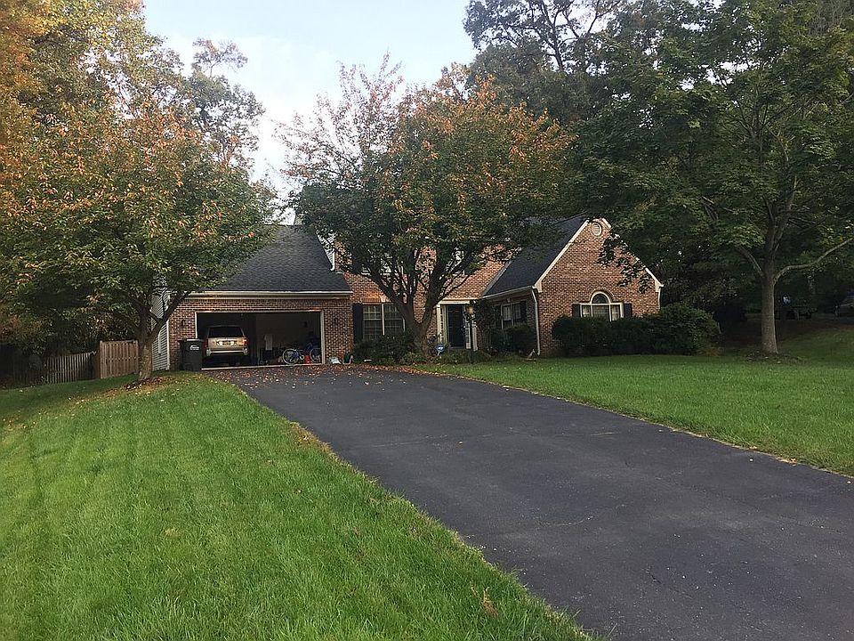 2nd image of 9614 Maury Rd